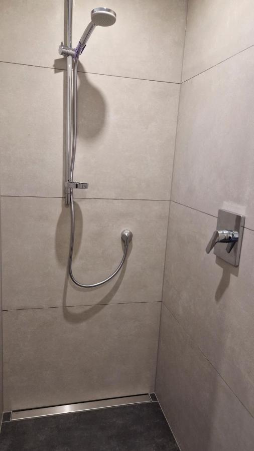 Apartment Alte Raiffeisenkasse โรเทนบวร์ก อ็อบ แดร์เทาเบอร์ ภายนอก รูปภาพ