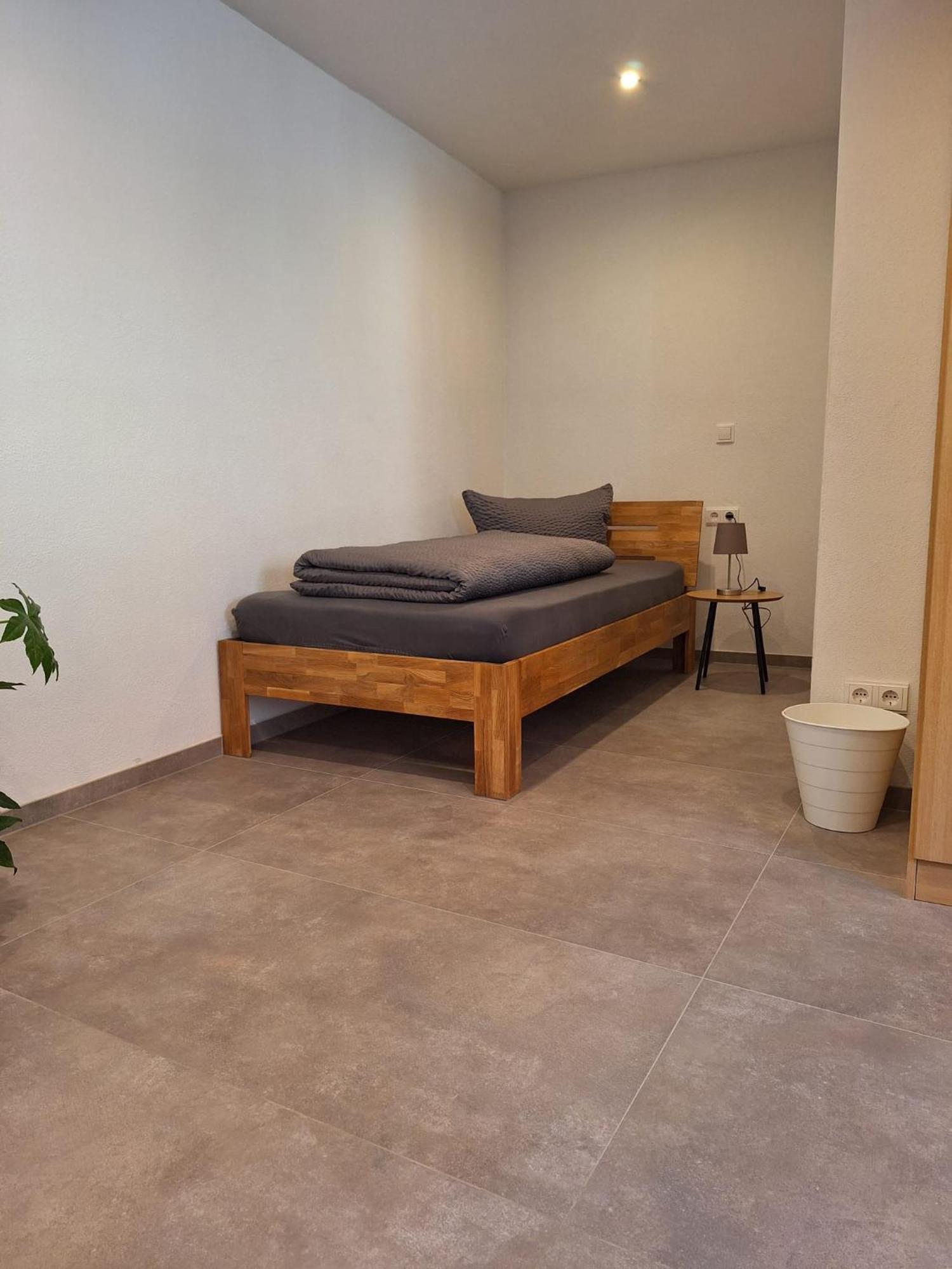 Apartment Alte Raiffeisenkasse โรเทนบวร์ก อ็อบ แดร์เทาเบอร์ ภายนอก รูปภาพ